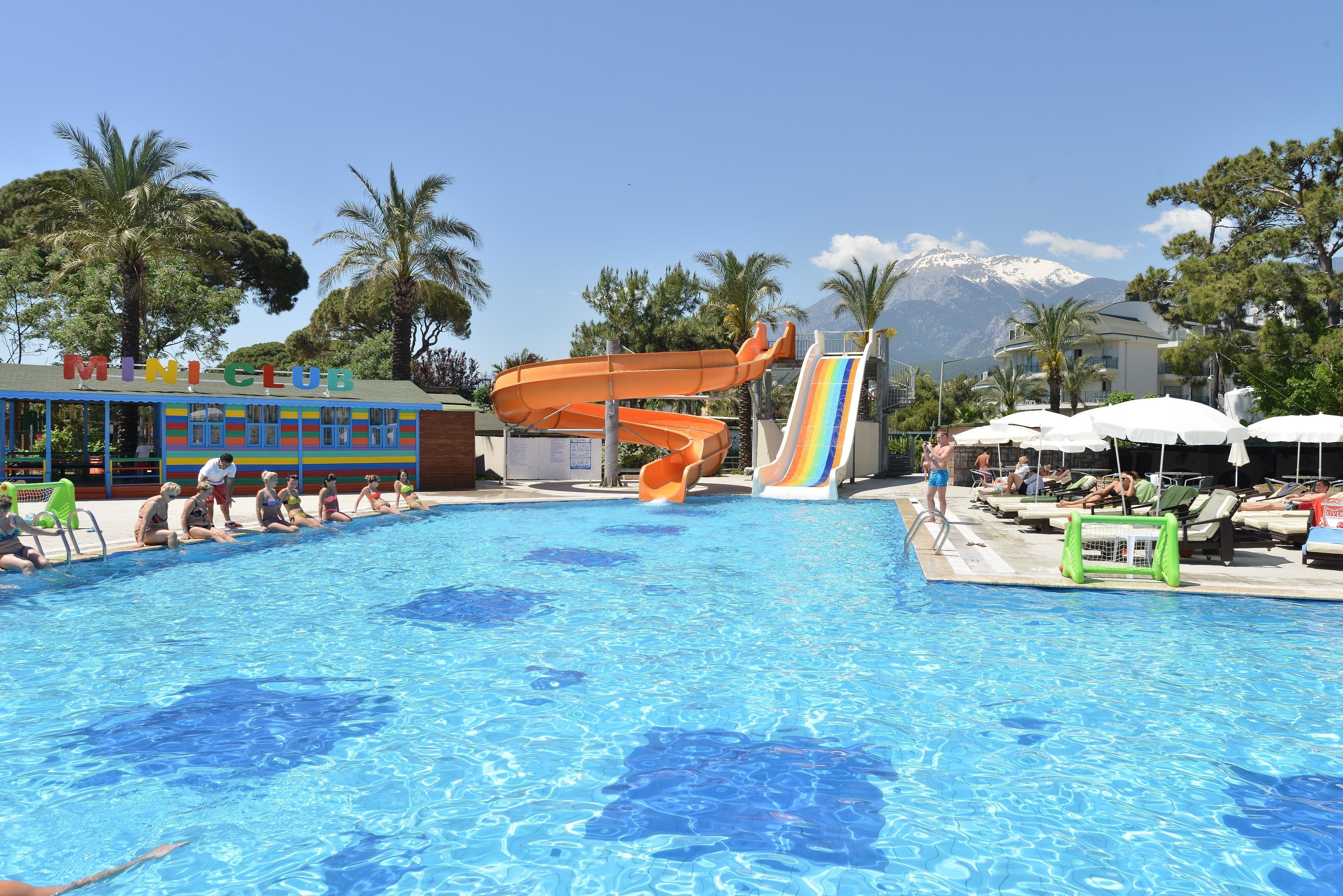 Lucida Beach Hotel Camyuva Luaran gambar