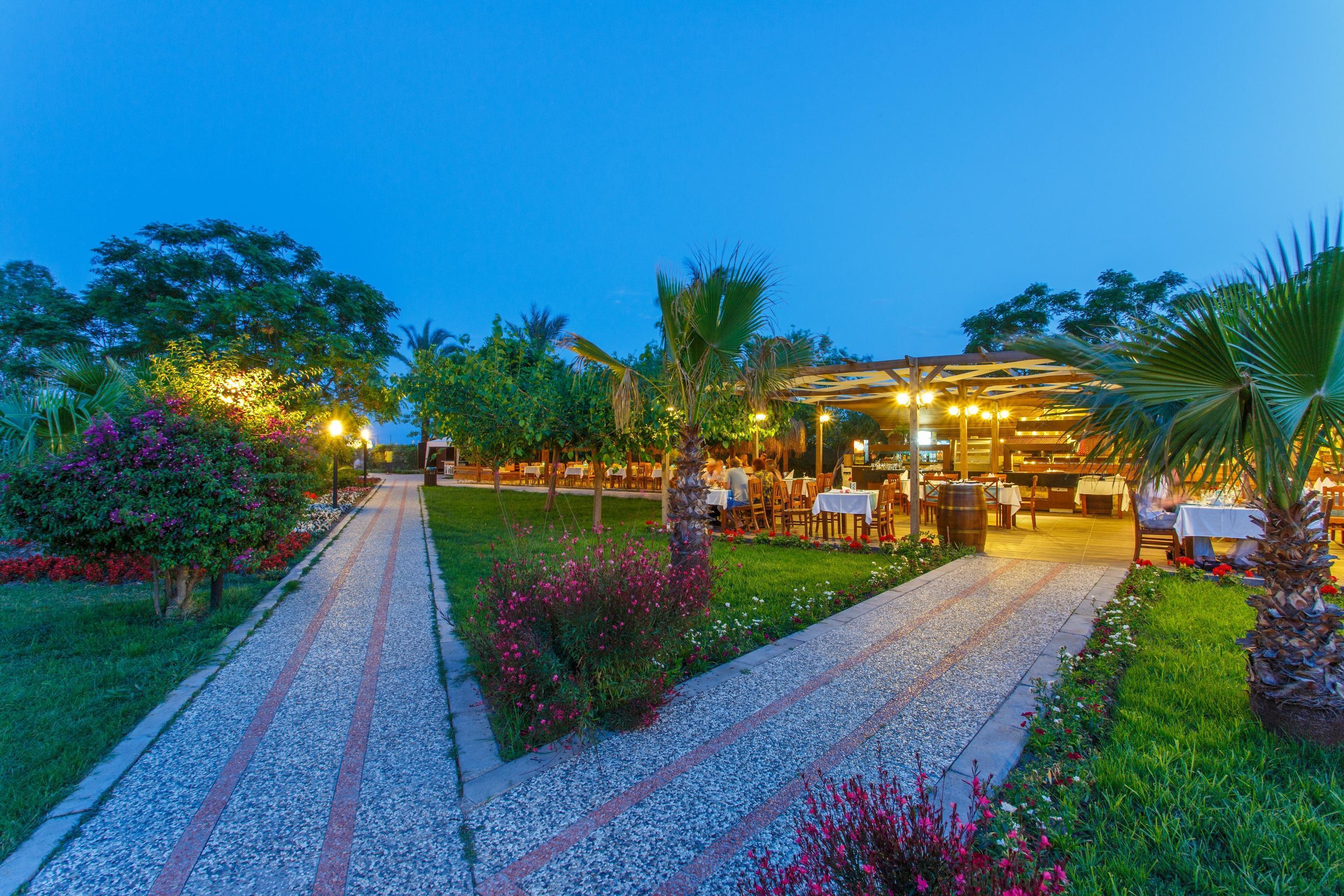 Lucida Beach Hotel Camyuva Luaran gambar